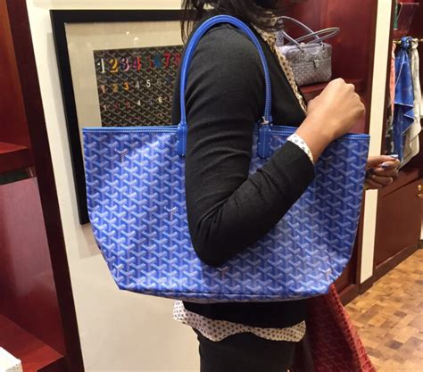 goyard st louis mm size|Goyard pm tote price.